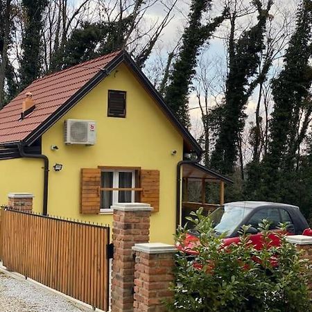 Kuca Za Odmor Lepa Ves Villa Donja Stubica Bagian luar foto